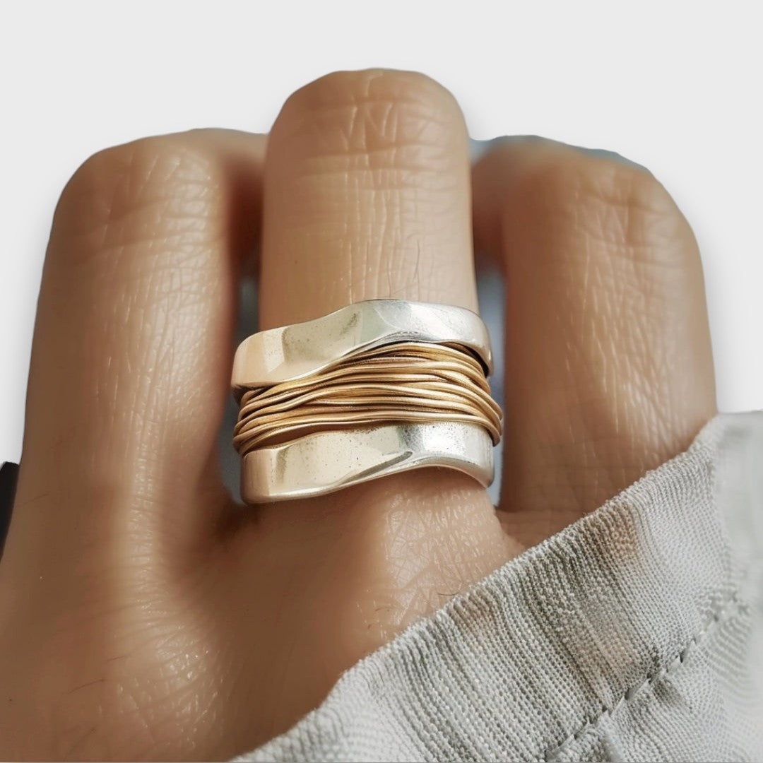 Ellara – Anello d'Argento con Filo d'Oro