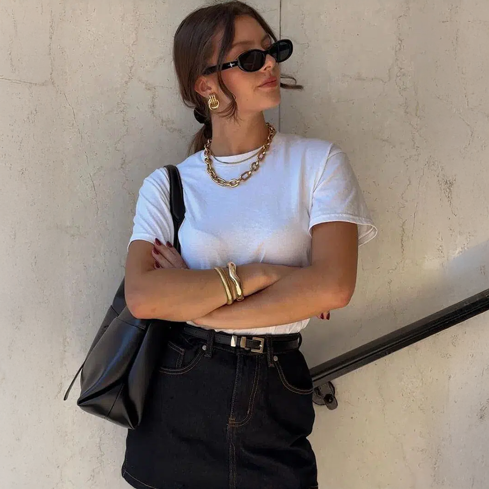 Lunisa | Mini Orecchini dallo Stile Senza Tempo