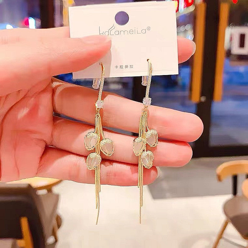 Brionelle – Orecchini a Fiore con Dettagli Brillanti