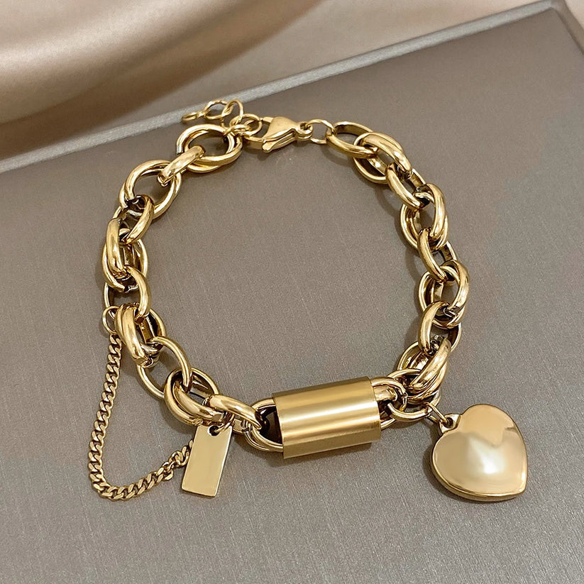 Amoria – Bracciale in Oro con Accento a Cuore
