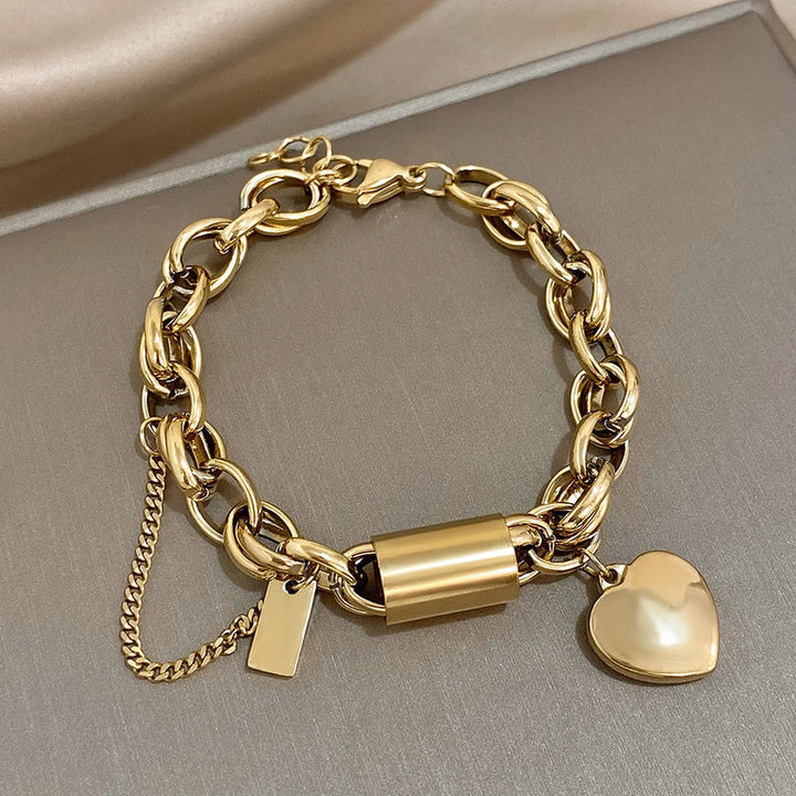 Amoria – Bracciale in Oro con Accento a Cuore