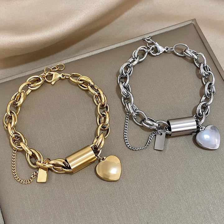 Amoria – Bracciale in Oro con Accento a Cuore