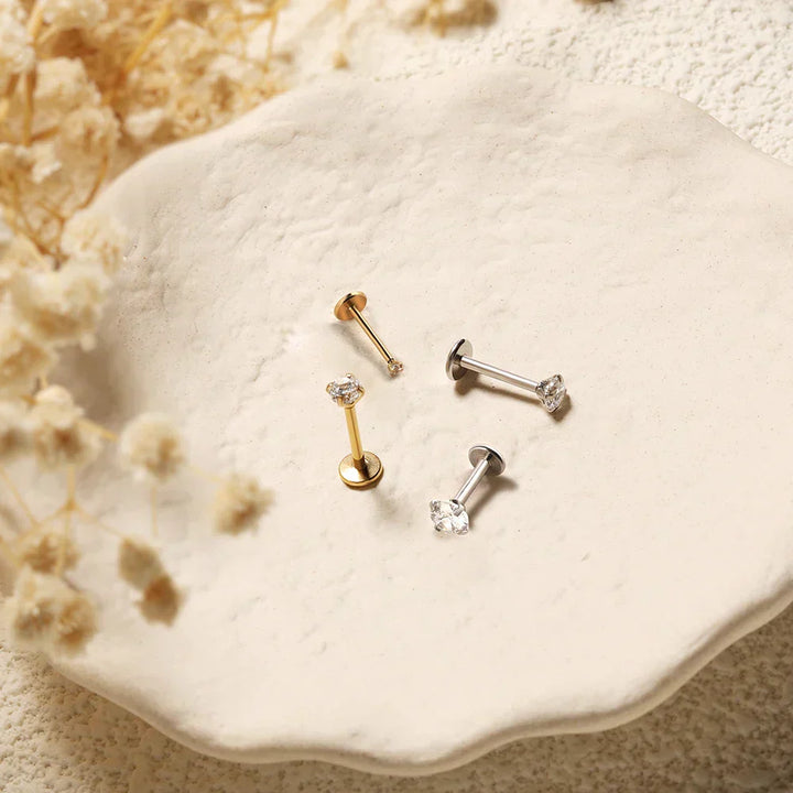 Lioranna – Orecchini a Piercing Minimalisti con Cristalli